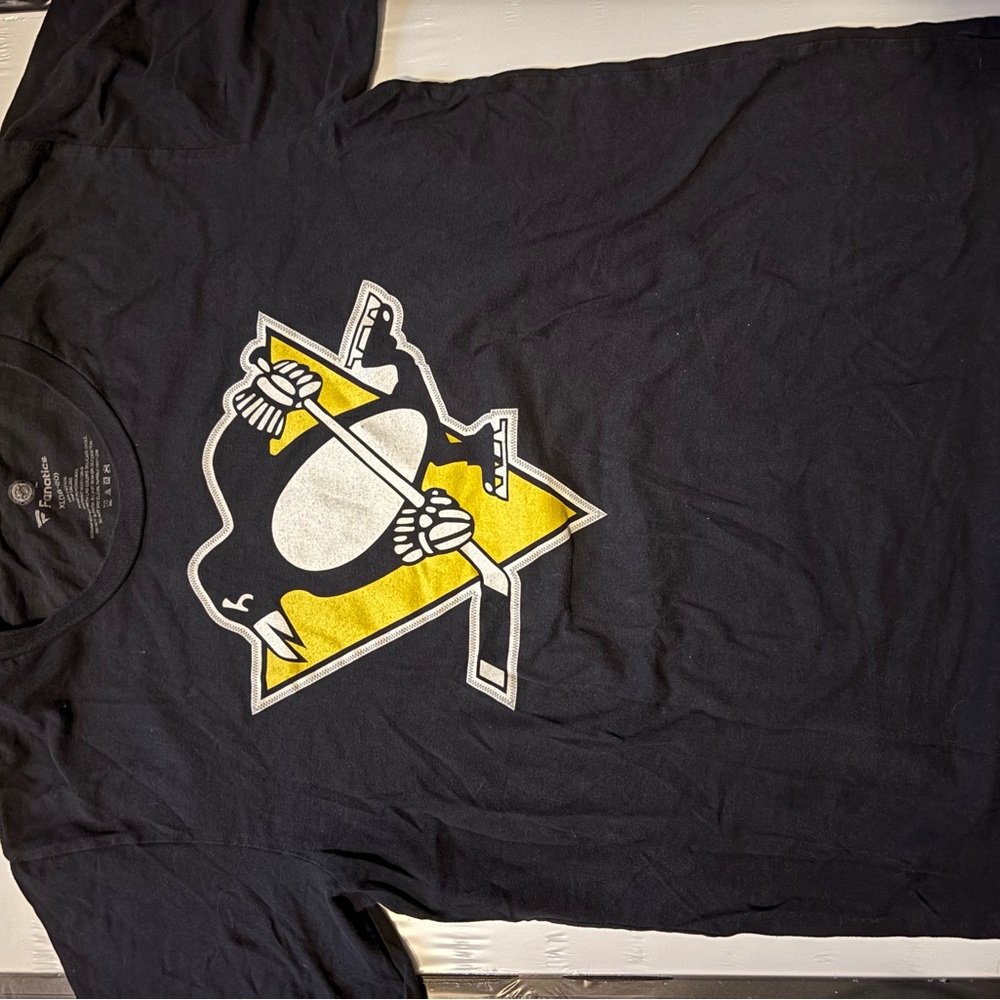 Fanatics Black and Yellow Graphic Tee